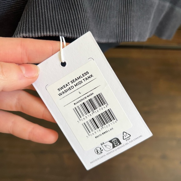 Gymshark Sweat Seamless Washed Midi Tank NWT - Picture 4 of 9